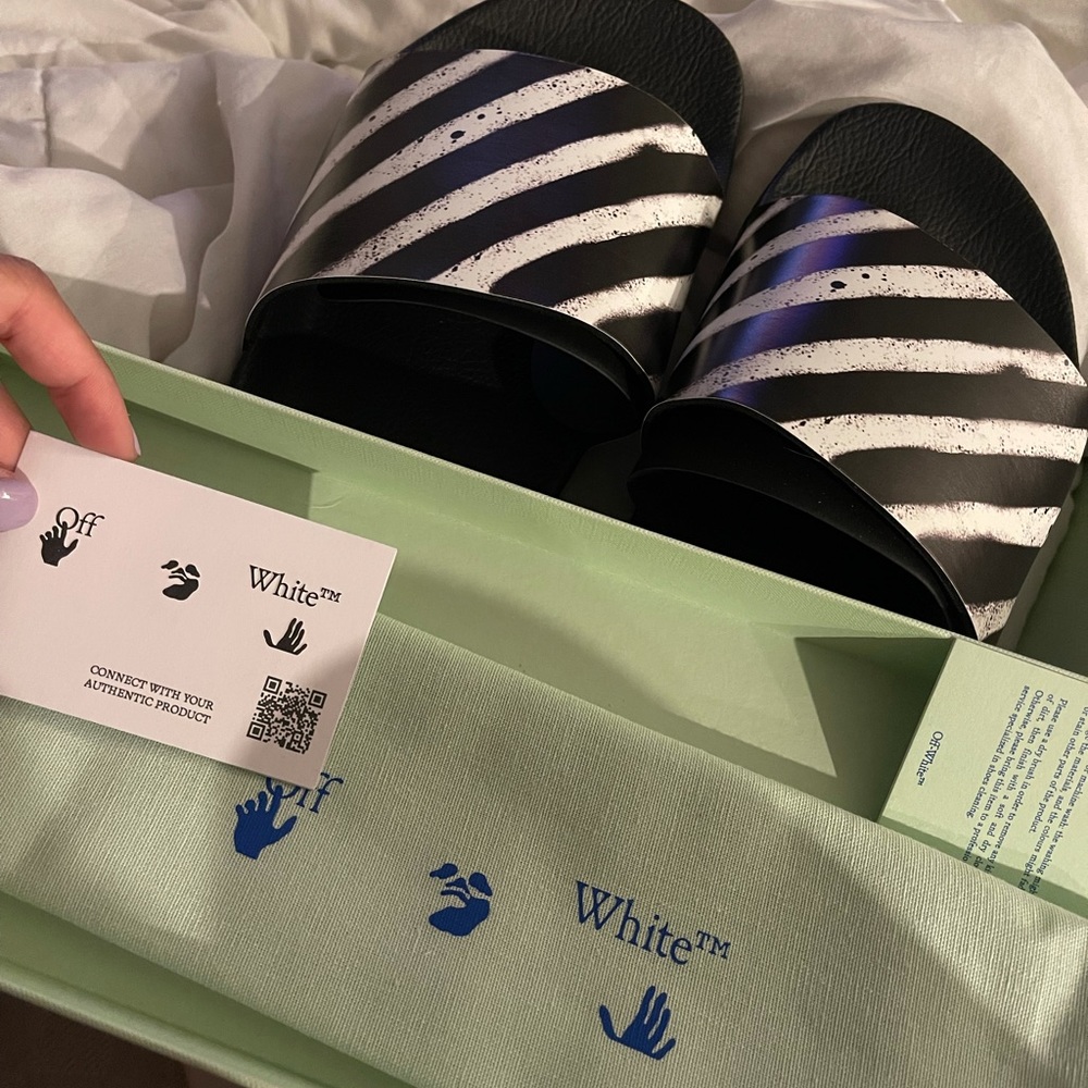 OFF-WHITE MEN SLIDES